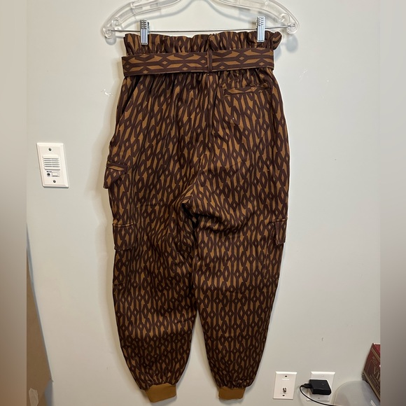 IVY PARK MONOGRAM ZIPPER PANTS - Picture 7 of 8